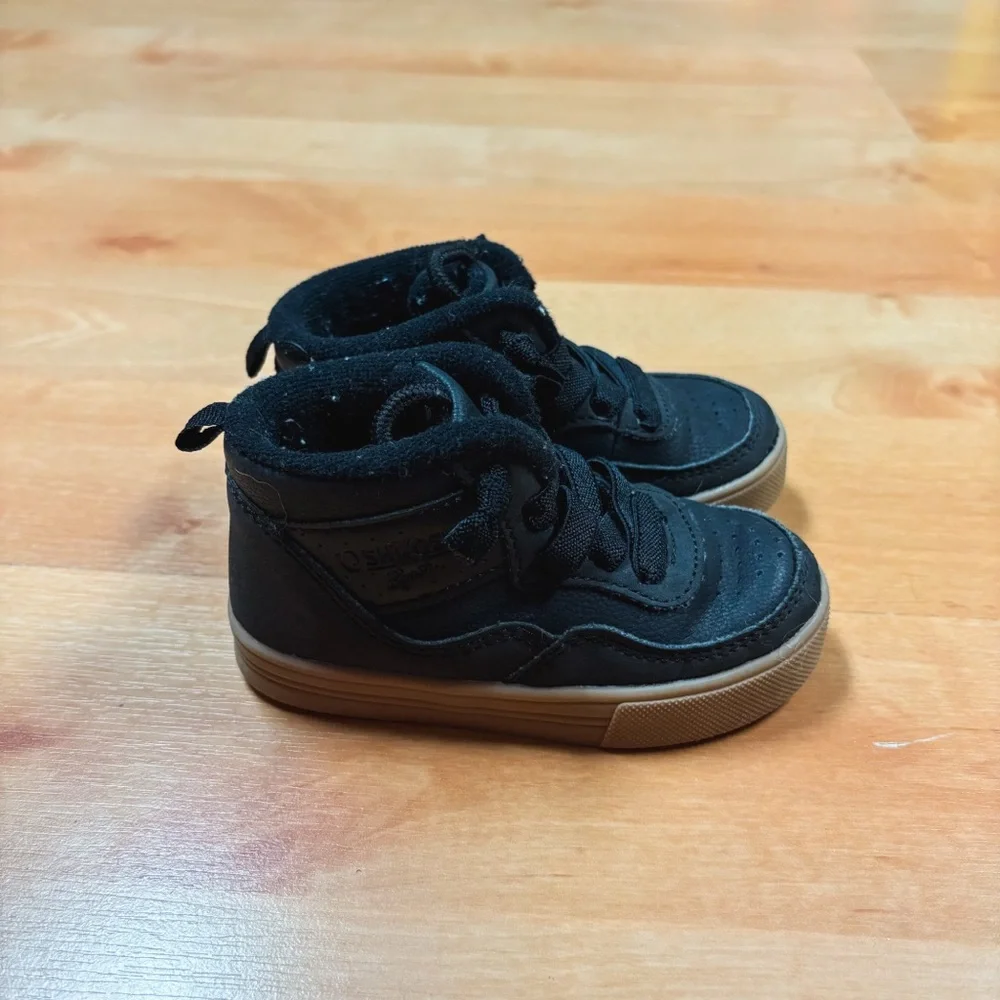 OshKosh Bgosh toddler black
